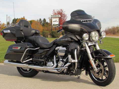 2017 Harley-Davidson Ultra Limited FLHTK   - H-D Pearl Paint - Screamin' Eagle Ex - $58 Week