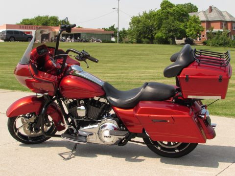 2013 Harley-Davidson Road Glide FLTRX  - $10,000 in Options - 103 Motor - Throaty Exhaust,