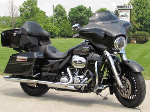 2012 Harley-Davidson ULTRA Classic FLHTCU  -